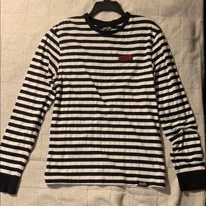 Medium long sleeve shirt